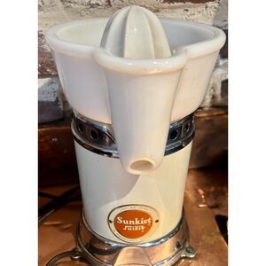 1930's vintage Sunkist Juicer! Works perfectly.